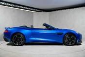 Aston Martin Vanquish V12 S VOLANTE. B&O SOUND SYSTEM. CARBON CERAMICS. 10