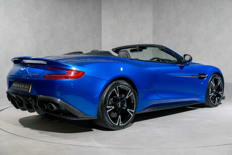 Aston Martin Vanquish V12 S VOLANTE. B&O SOUND SYSTEM. CARBON CERAMICS. 4