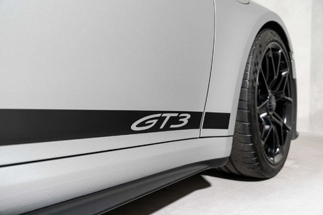 Porsche 911 GT3 PDK. 918 SEATS. CLUBSPORT. CARBON ROOF. GT SILVER. 44