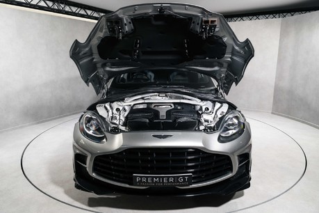 Aston Martin DBX 707 V8. ASTON WARRANTY. 2023 MODEL. CARBON CERAMICS. SPORTS EXHAUST. 32