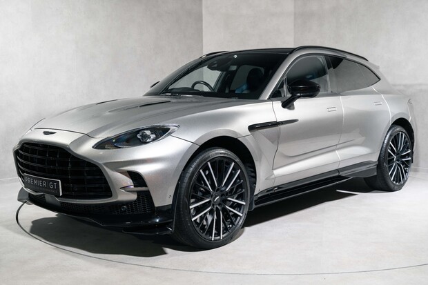 Aston Martin DBX 707 V8. ASTON WARRANTY. 2023 MODEL. CARBON CERAMICS. SPORTS EXHAUST. 1