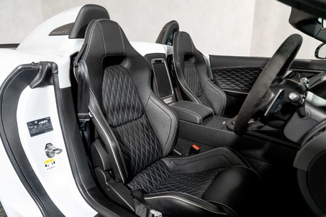 Jaguar F-Type PROJECT 7. 1 OF 250. GLACIER WHITE. CARBON CERAMICS. EXTENSIVE EXT CARBON. 14