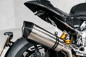 Norton V4 SV. CARBON FIBRE BODYWORK. ÖHLINS SUSPENSION. CARBON BST WHEELS. 35