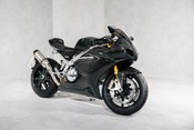 Norton V4 SV. CARBON FIBRE BODYWORK. ÖHLINS SUSPENSION. CARBON BST WHEELS. 7