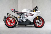 Norton V4 SV. MANX. PLATINUM BODYWORK. ÖHLINS SUSPENSION. RED OZ ALUMINIUM WHEELS 2