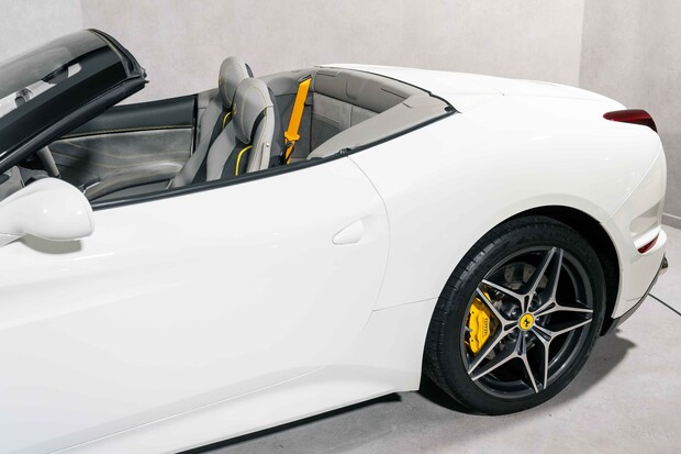 Ferrari California T. NOW SOLD. SIMILAR REQUIRED. PLEASE CALL 01903 254800. 5