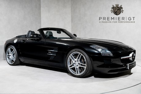 Mercedes-Benz SLS AMG ROADSTER. AMG SPORTS SUSPENSION. AMG ALLOY WHEELS. HEATED SEATS. 1