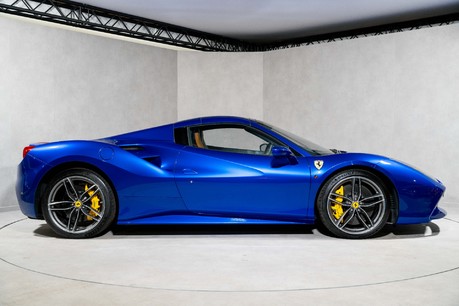 Ferrari 488 SPIDER. ATELIER CAR. GLOSSY BLUE CARBON INT. BLU ELETTRICO. FRONT PPF. 11