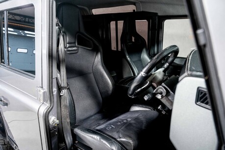 Land Rover Defender 110 110 ICON. MOMO STEERING WHEEL. RECARO SPORTS SEATS. PERFORMANCE UPGRADES. 10