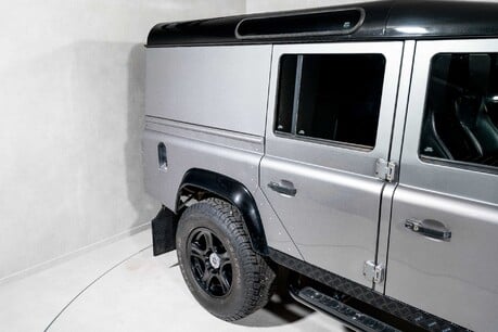 Land Rover Defender 110 110 ICON. MOMO STEERING WHEEL. RECARO SPORTS SEATS. PERFORMANCE UPGRADES. 29