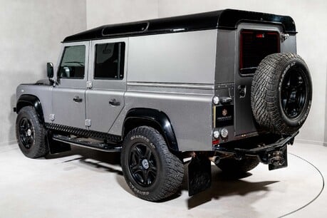 Land Rover Defender 110 110 ICON. MOMO STEERING WHEEL. RECARO SPORTS SEATS. PERFORMANCE UPGRADES. 6