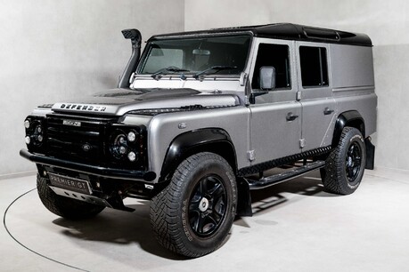 Land Rover Defender 110 110 ICON. MOMO STEERING WHEEL. RECARO SPORTS SEATS. PERFORMANCE UPGRADES. 3