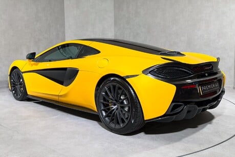 McLaren 570GT V8 SSG. MSO PAINT. SOFT CLOSE DOORS. HEATED SEATS. CARBON FIBRE INT. LIFT. 6