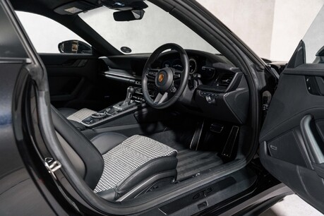 Porsche 911 GT3 TOURING PDK. HOUNDSTOOTH INTERIOR. FRONT PPF. SPORTS CHRONO. 8