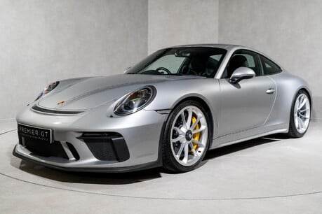 Porsche 911 GT3 TOURING. PORSCHE WARRANTY. SPORTS CHRONO. PCCBS. CHEQUERED SEAT INSERTS. 3