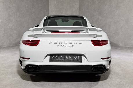 Porsche 911 TURBO S PDK. SPORTS CHRONO PACK. ELECTRIC GLASS ROOF. CERAMIC BRAKES. BOSE. 5