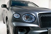 Bentley Bentayga V8 S. TOURING SPEC. PANORAMIC ROOF. NAIM AUDIO. SPORTS EXHAUST. 29