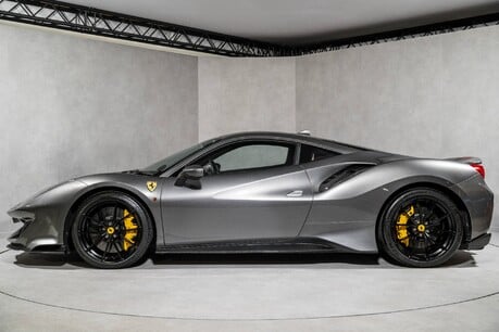 Ferrari 488 Pista WARRANTY. HISTORIC PAINTWORK. CARBON FIBRE INT/EXT. FULL FSH. FULL PPF. 8