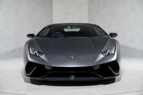 Lamborghini Huracan LP 640-4 PERFORMANTE. FULL PPF. HEATED SEATS. CARBON ENGINE BAY. CARPLAY. 2