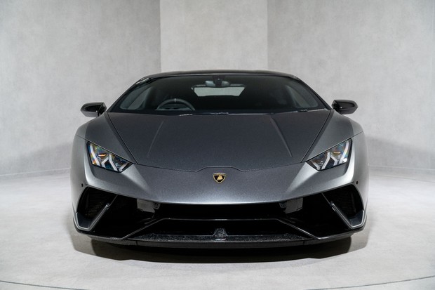 Lamborghini Huracan LP 640-4 PERFORMANTE. FULL PPF. HEATED SEATS. CARBON ENGINE BAY. CARPLAY. 1