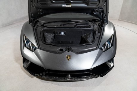 Lamborghini Huracan LP 640-4 PERFORMANTE. FULL PPF. HEATED SEATS. CARBON ENGINE BAY. CARPLAY. 44