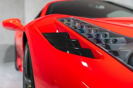 Ferrari 458 Speciale AB. ROSSO SCUDERIA. FULL PPF. FULL FERRARI SERVICE HISTORY. 35