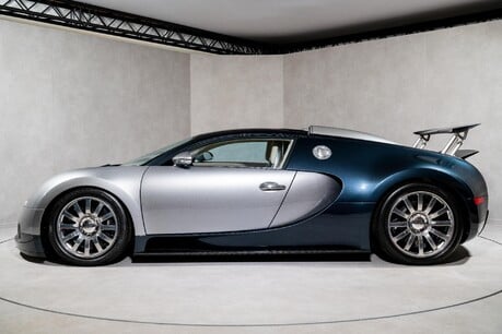 Bugatti Veyron 16.4. UK CAR. LOW MILEAGE. ADJUSTABLE SUSPENSION. HEATED SEATS. BURMESTER. 8