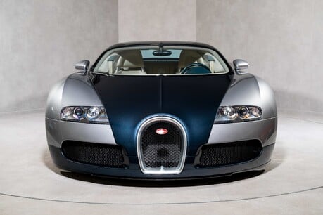 Bugatti Veyron 16.4. UK CAR. LOW MILEAGE. ADJUSTABLE SUSPENSION. HEATED SEATS. BURMESTER. 2