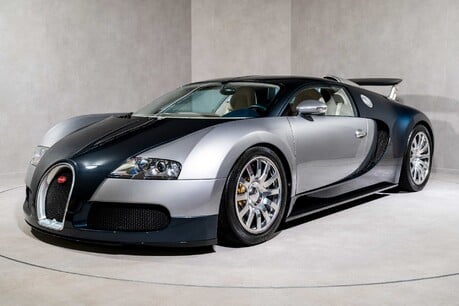 Bugatti Veyron 16.4. UK CAR. LOW MILEAGE. ADJUSTABLE SUSPENSION. HEATED SEATS. BURMESTER. 3