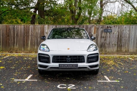 Porsche Cayenne GTS. CARBON INT PACK. BOSE. HEATED STEERING WHEEL. PAN ROOF. CARPLAY. 2