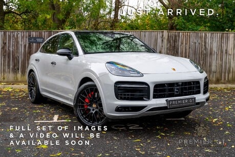 Porsche Cayenne GTS. CARBON INT PACK. BOSE. HEATED STEERING WHEEL. PAN ROOF. CARPLAY. 1