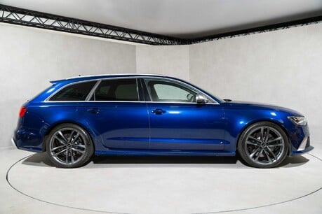 Audi RS6 AVANT QAUTTRO. RS SUSPENSION PLUS. PANO ROOF. SPORTS EXHAUST. HEATED SEATS 7