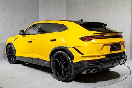 Lamborghini Urus PERFORMANTE. WARRANTY. ADAS PACK. CARBON FIBRE EXT. AMBIENT LIGHTING. B&O. 6