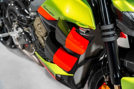 Ducati Streetfighter V4 LAMBORGHINI. NOW SOLD. SIMILAR REQUIRED. PLEASE CALL 01903 254800. 16