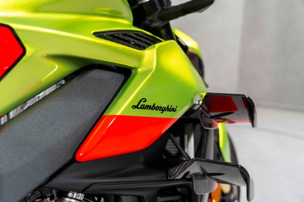 Ducati Streetfighter V4 LAMBORGHINI. NOW SOLD. SIMILAR REQUIRED. PLEASE CALL 01903 254800. 5