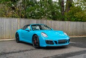 Porsche 911 TARGA 4 GTS PDK. WARRANTY. SPORTS CHRONO. HEATED STEERING WHEEL & SEATS 3