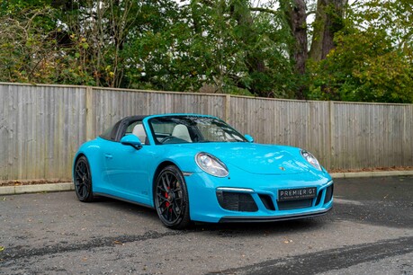 Porsche 911 TARGA 4 GTS PDK. WARRANTY. SPORTS CHRONO. HEATED STEERING WHEEL & SEATS 3