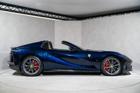 Ferrari 812 GTS GTS. ENORMOUS SPECIFICATION. CARBON FIBRE EXT & INT. CARPLAY. FRONT LIFT. 8