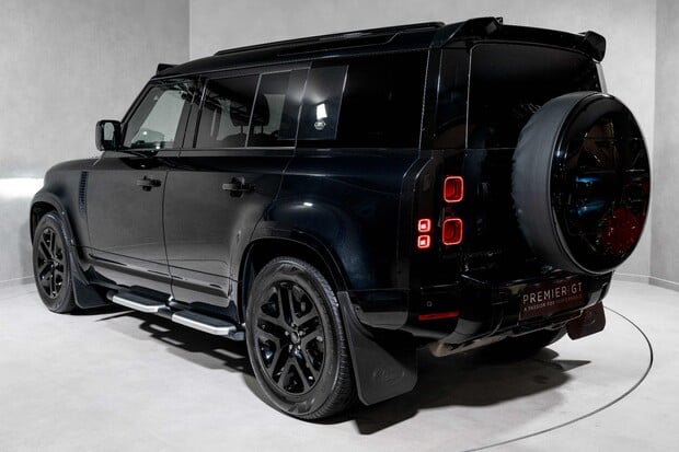 Land Rover Defender 110 XS EDITION. NOW SOLD. SIMILAR REQUIRED. PLEASE CALL 01903 254800. 3