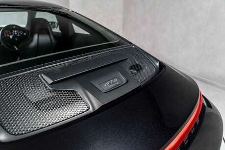 Porsche 911 GT3 TOURING PDK. HOUNDSTOOTH INTERIOR. FRONT PPF. SPORTS CHRONO. PCCBS 33