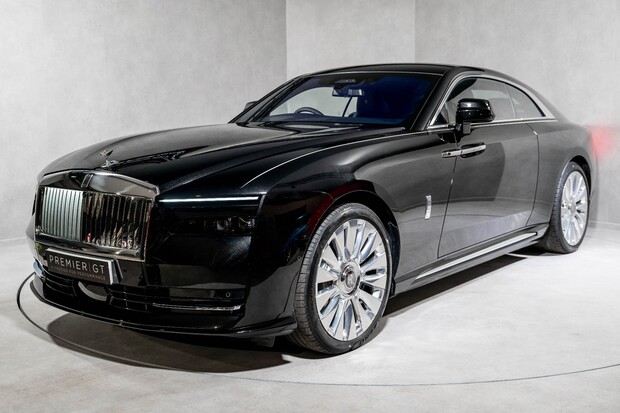 Rolls-Royce Spectre SHOOTING STAR STARLIGHT. MASSAGE, HEATED & COOLED SEATS. BESPOKE INTERIOR 1