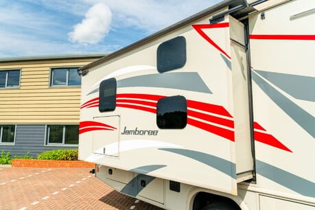 Ford E450 FLEETWOOD JAMBOREE BUNKHOUSE. VAT Q. BUILT IN WIFI. SLEEPS 10. 21