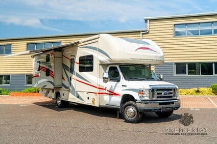 Ford E450 FLEETWOOD JAMBOREE BUNKHOUSE. VAT Q. BUILT IN WIFI. SLEEPS 10.