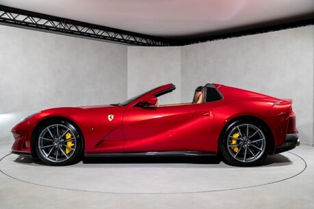 Ferrari 812 GTS OVER £90,000 IN OPTIONS. FULL PPF. FULL FSH. CARBON INT & EXT PACKAGE. LIFT 8