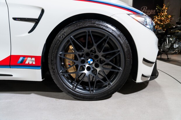 BMW M4 M4 DTM CHAMPION EDITION. 1 OF 200. FRONT PPF. CARBON INT & EXT. CERAMICS. 3