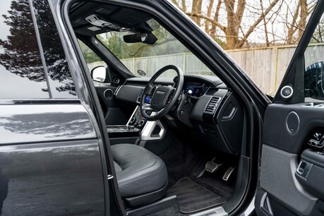 Land Rover Range Rover WESTMINSTER BLACK. NOW SOLD. SIMILAR REQUIRED. PLEASE CALL 01903 254800 10