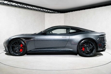 Aston Martin DBS Superleggera V12. FULL ASH. ASTON WARRANTY. FRONT PPF. CARBON FIBRE EXT. B&O. 8