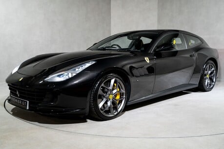 Ferrari GTC4 Lusso V8. FULL FSH. WARRANTY. FRONT PPF. GLASS PANO ROOF. LIFT SYSTEM. 3