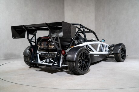 Ariel Atom 4 350 BHP UPGRADE. HALO ROLL CAGE. 6-SPEED SEQUENTIAL GEARBOX. ÖHLINS 4