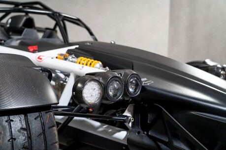 Ariel Atom 4 350 BHP UPGRADE. HALO ROLL CAGE. 6-SPEED SEQUENTIAL GEARBOX. ÖHLINS 27